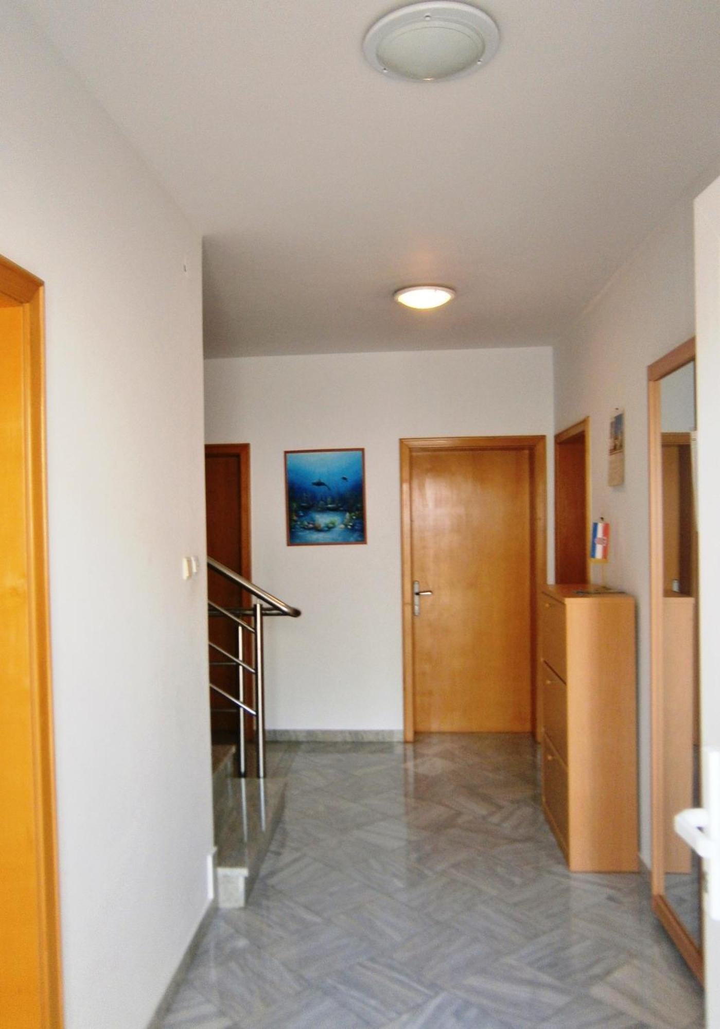 Sun House Apartments Bol Exteriér fotografie